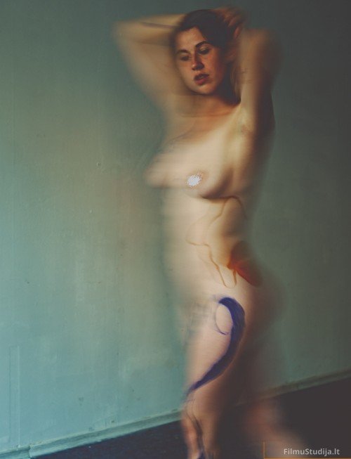 Niu fotosesija. Nuogas kÅ«nas, aktas, erotika