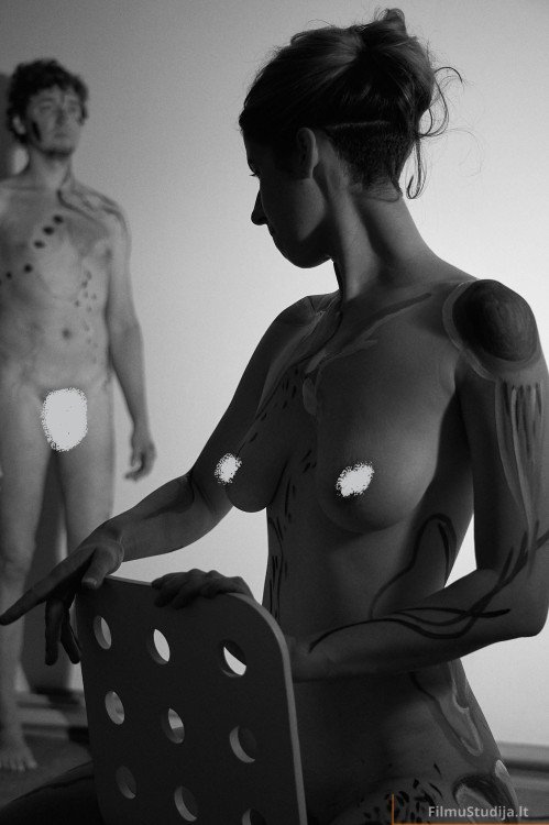 Niu fotosesija. Nuogas kÅ«nas, aktas, erotika